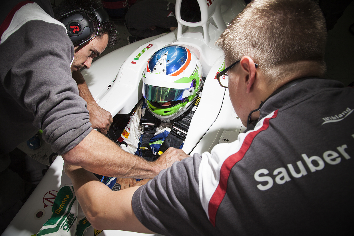 Racing driver Simona di Silvestro testing for the Sauber Formula one team in Valencia. 