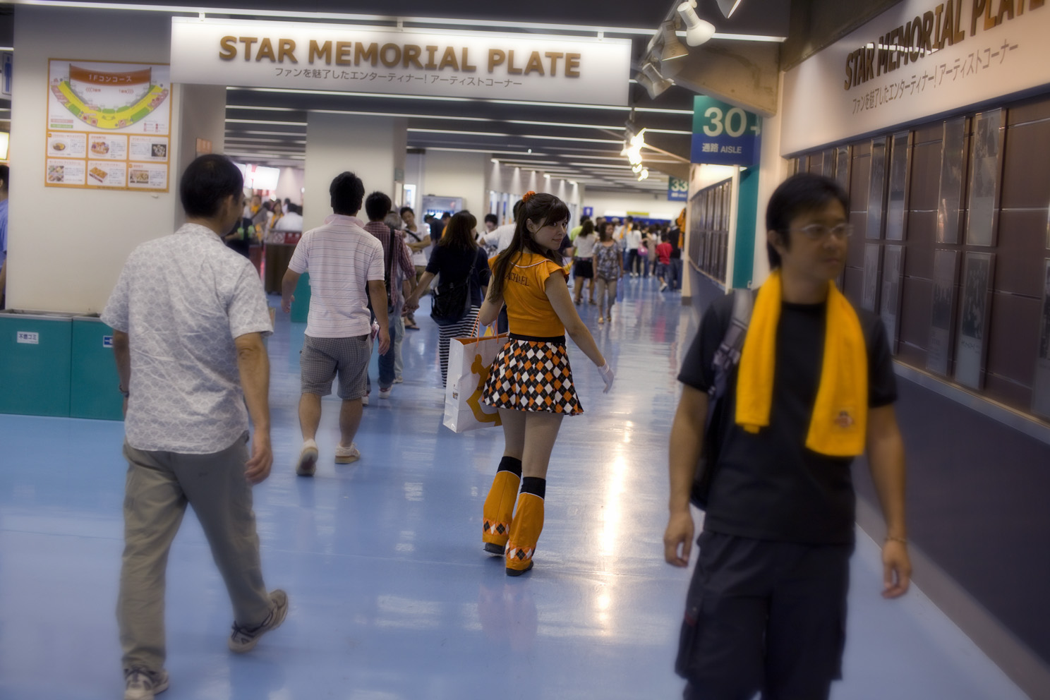 A vending girl at the Tokyo Dome