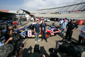 Formula One Driver, David Coulthard meets Team Red Bulls, Brian Vickers